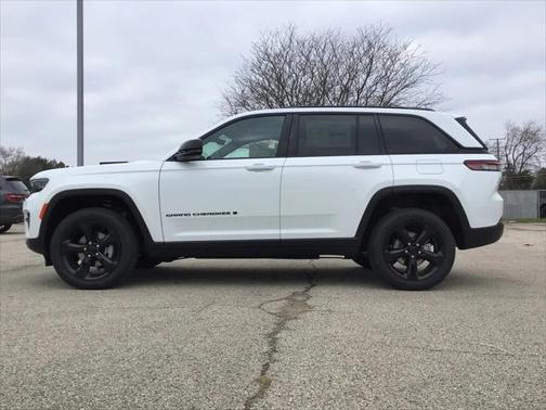 2025 Jeep Grand Cherokee Altitude