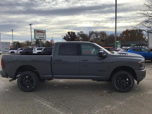 2026 RAM 2500 Laramie Crew Cab 4x4 6'4' Box