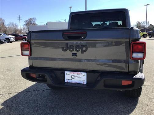 2025 Jeep Gladiator Nighthawk