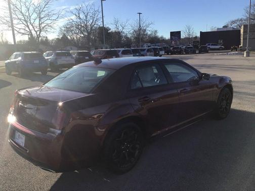 2023 Chrysler 300 Touring