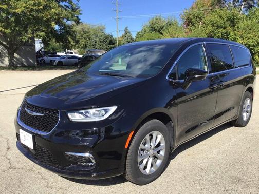 2026 Chrysler Pacifica L