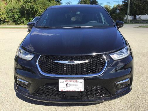 2026 Chrysler Pacifica L