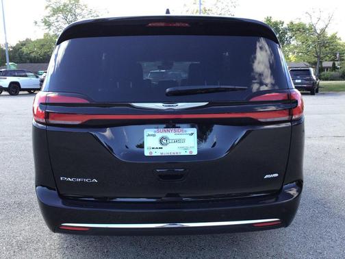 2026 Chrysler Pacifica L