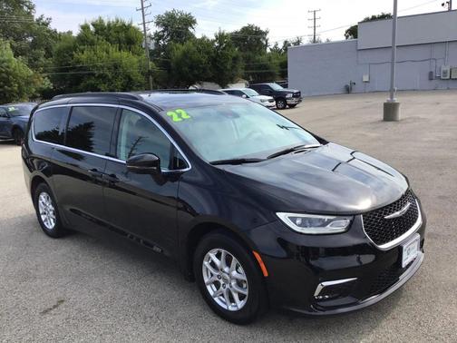 2022 Chrysler Pacifica Touring L