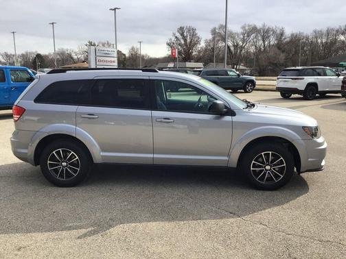 2017 Dodge Journey SE