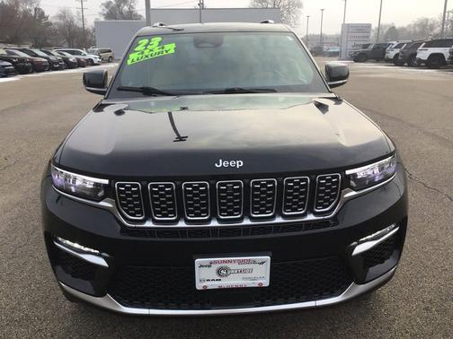 2023 Jeep Grand Cherokee Summit