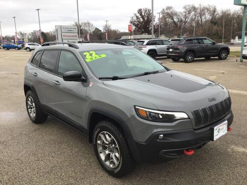 2022 Jeep Cherokee Trailhawk