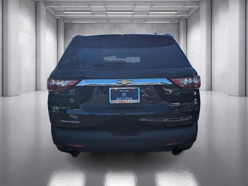 2018 Chevrolet Traverse LT Cloth