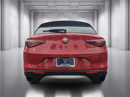 2018 Alfa Romeo Stelvio Base