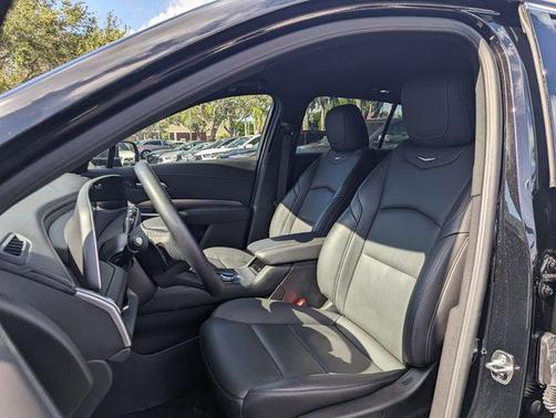 2025 Cadillac XT4 Premium Luxury