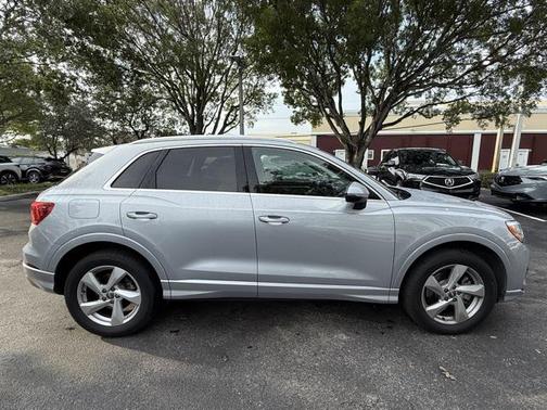 2020 Audi Q3 45 Premium