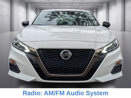 2022 Nissan Altima SR FWD