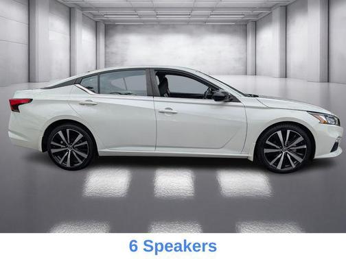 2022 Nissan Altima SR FWD