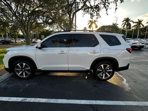 2025 Honda Pilot Elite