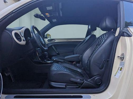 2019 Volkswagen Beetle 2.0T SE