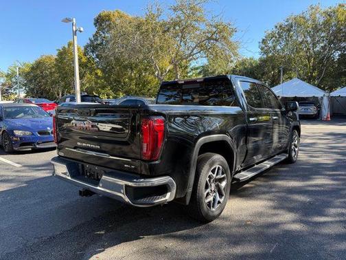 2022 GMC Sierra 1500 SLT