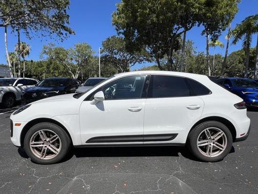 2024 Porsche Macan Base
