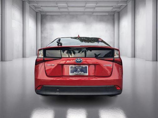 2019 Toyota Prius LE