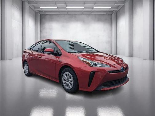 2019 Toyota Prius LE