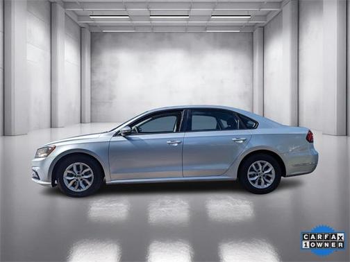 2018 Volkswagen Passat 2.0T S