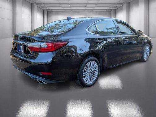 2017 Lexus ES 350 Base