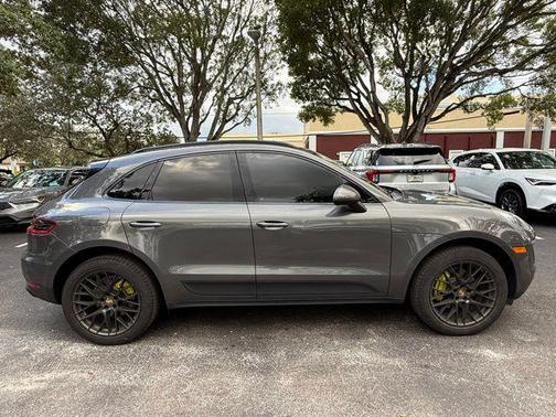 2018 Porsche Macan Base