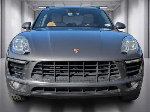 2018 Porsche Macan Base