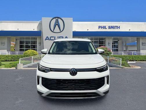 Pure White 2026 Volkswagen Tiguan 2.0T SE