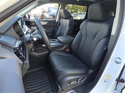 2025 Acura MDX Standard