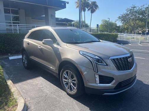 2022 Cadillac XT5 Premium Luxury