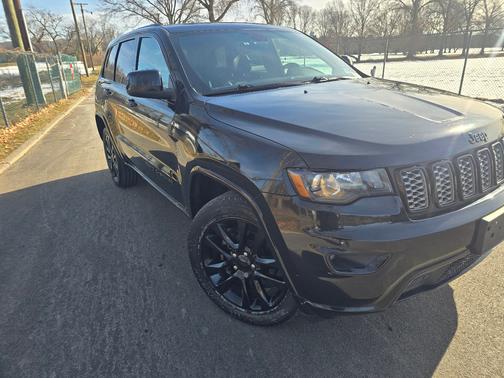 2019 Jeep Grand Cherokee Altitude