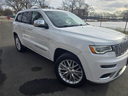 2018 Jeep Grand Cherokee Summit