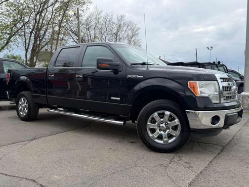Black 2014 Ford F-150 XLT