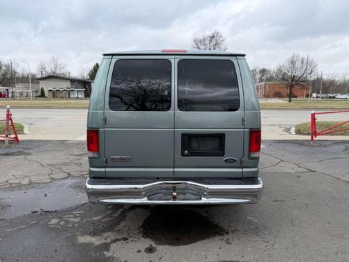 2006 Ford E150 XL