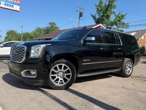 Black 2018 GMC Yukon XL Denali