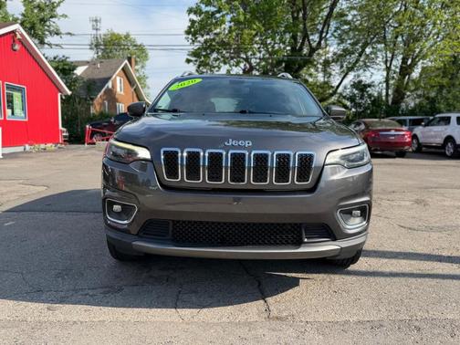 Gray 2020 Jeep Cherokee Limited 4WD