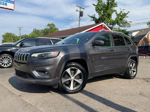 Gray 2020 Jeep Cherokee Limited 4WD