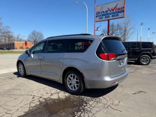 Silver 2020 Chrysler Voyager LXI