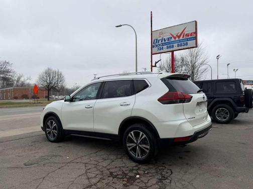 2019 Nissan Rogue SV