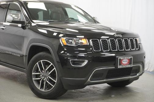 Diamond Black Crystal Pearlcoat 2020 Jeep Grand Cherokee Limited