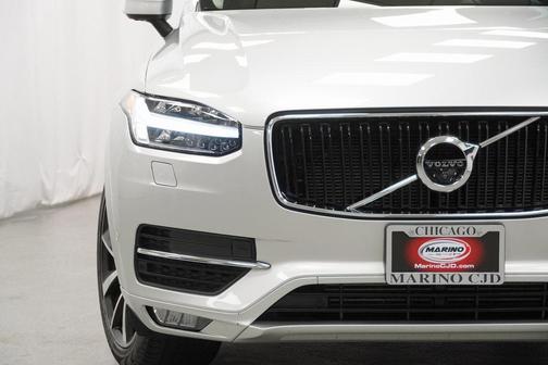 2019 Volvo XC90 T6 Momentum