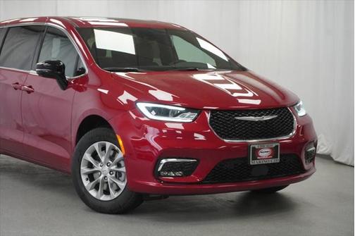 2025 Chrysler Pacifica L