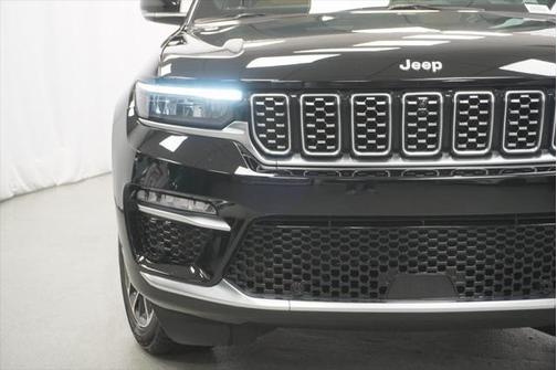 2024 Jeep Grand Cherokee Summit