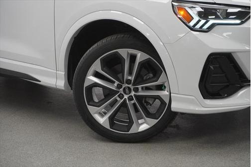 2022 Audi Q3 45 S line Premium Plus