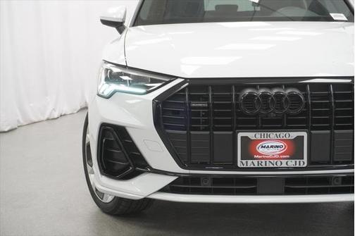 2022 Audi Q3 45 S line Premium Plus