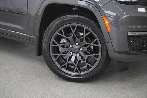 2024 Jeep Grand Cherokee L Summit Reserve