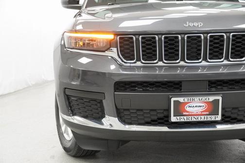 2022 Jeep Grand Cherokee L Laredo