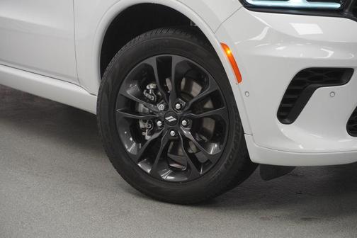 White Knuckle Clearcoat 2025 Dodge Durango GT Plus