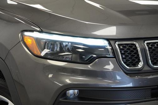 2023 Jeep Compass Latitude Lux