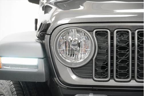 2025 Jeep Wrangler 4xe Sport S